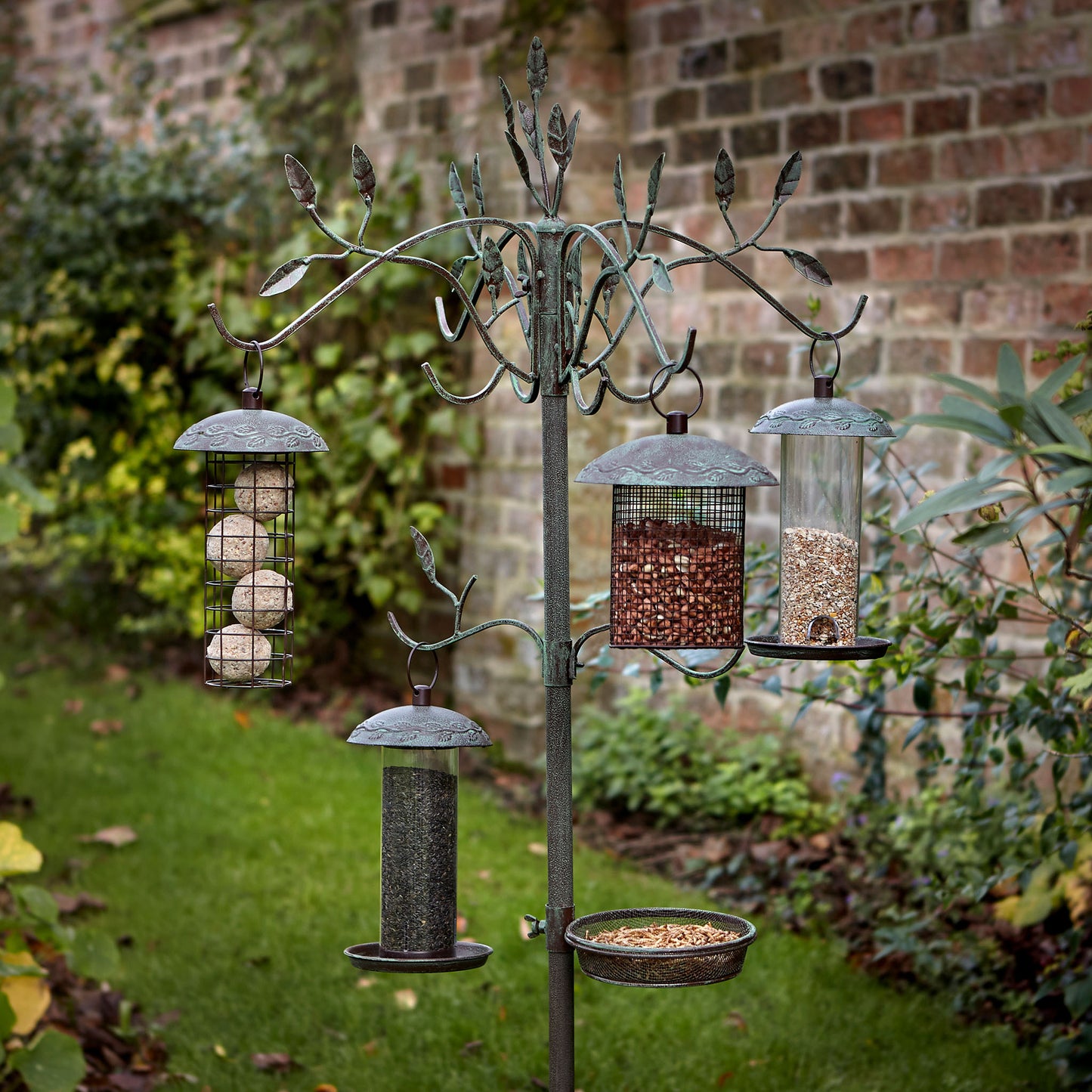 Peckish Secret Garden Dining Station with feeders