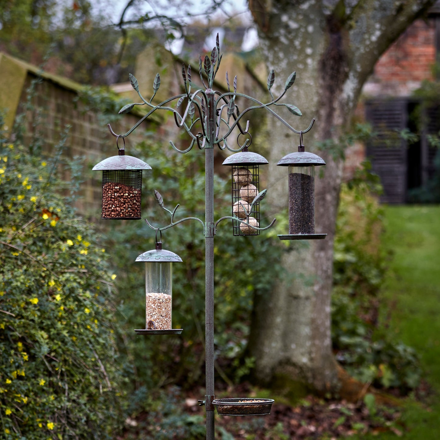 Peckish Secret Garden Dining Station with feeders