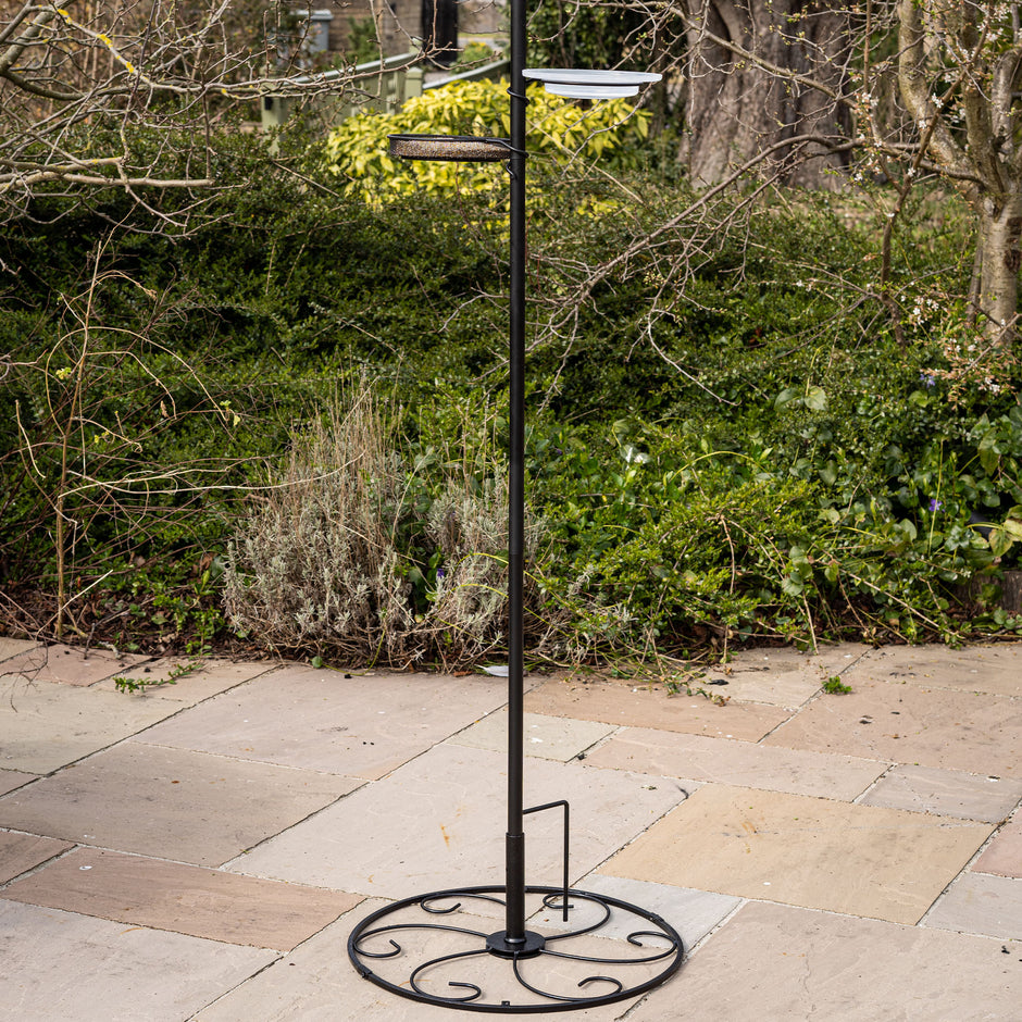Gardman Feeding Stations & Tables Bird Feeders Peckish UK