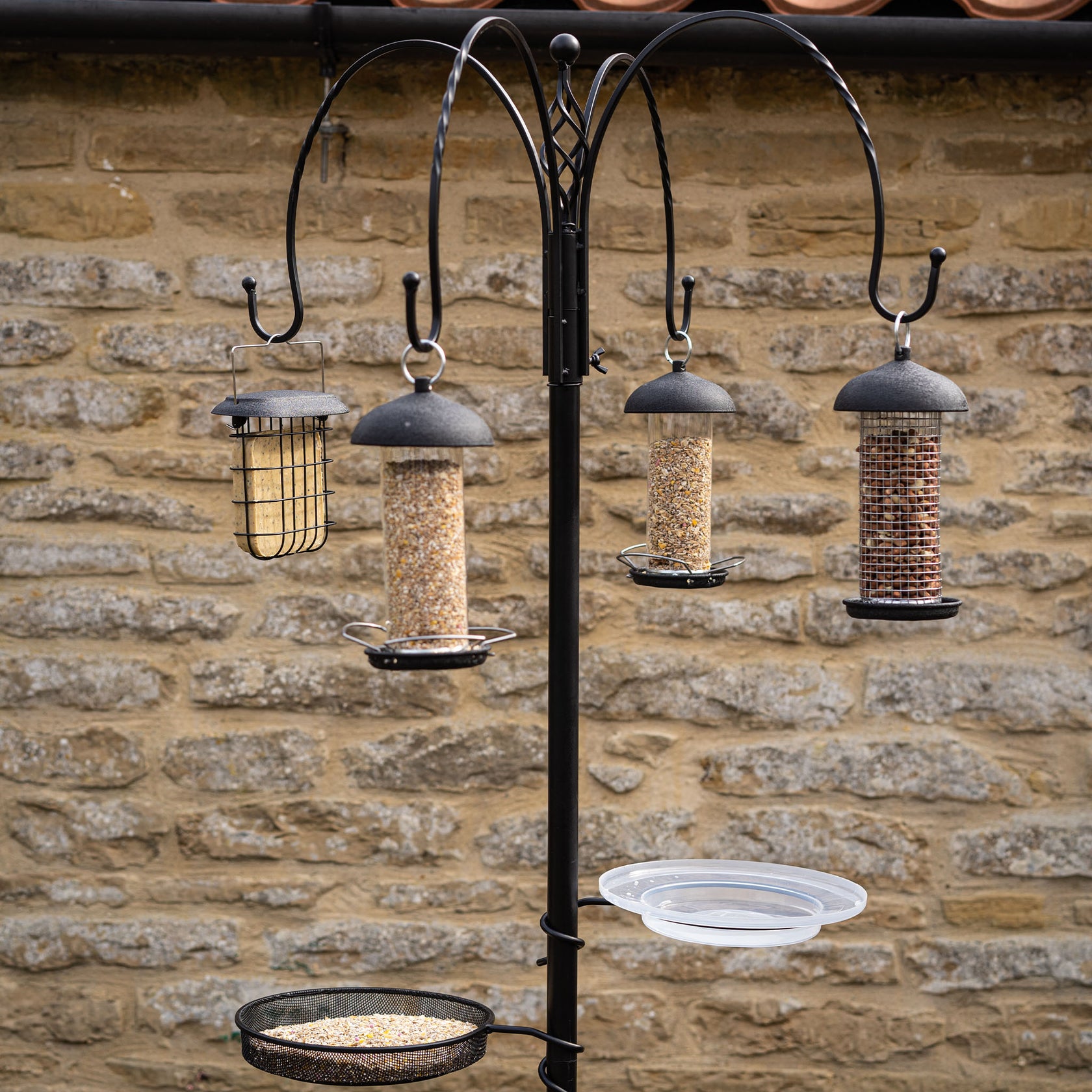 Gardman Complete Feeding Station Wild Bird Feeders Peckish UK