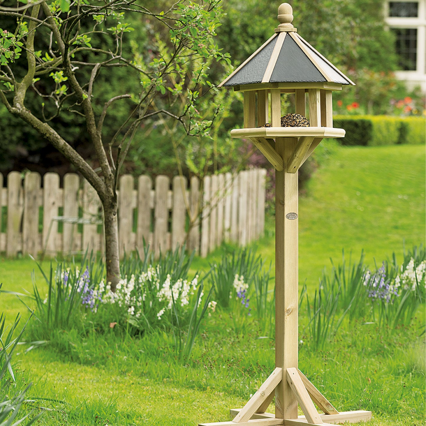 Gardman Supreme Chatsworth Bird Table - Wild Bird Feeders – Peckish Uk